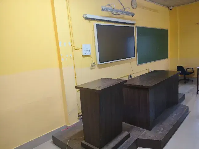 RCC Institute Of Information Technology Classroom photo 1